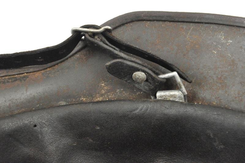 WW2 German M35 Helmet With Thick Textured Camouflage — image 8