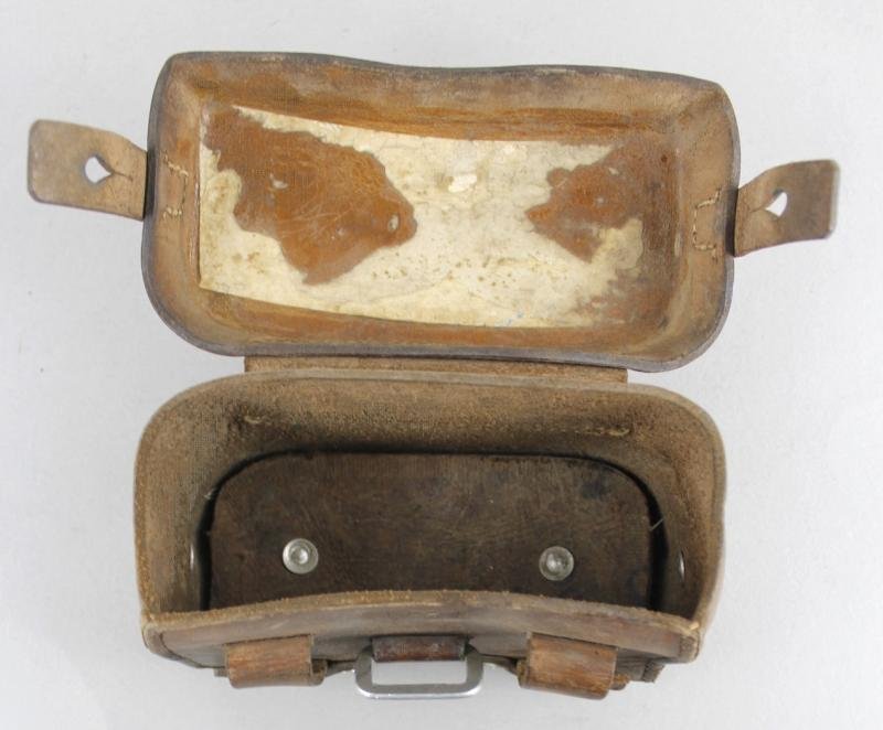 WW2 German Medical Pouch Pair — image 5