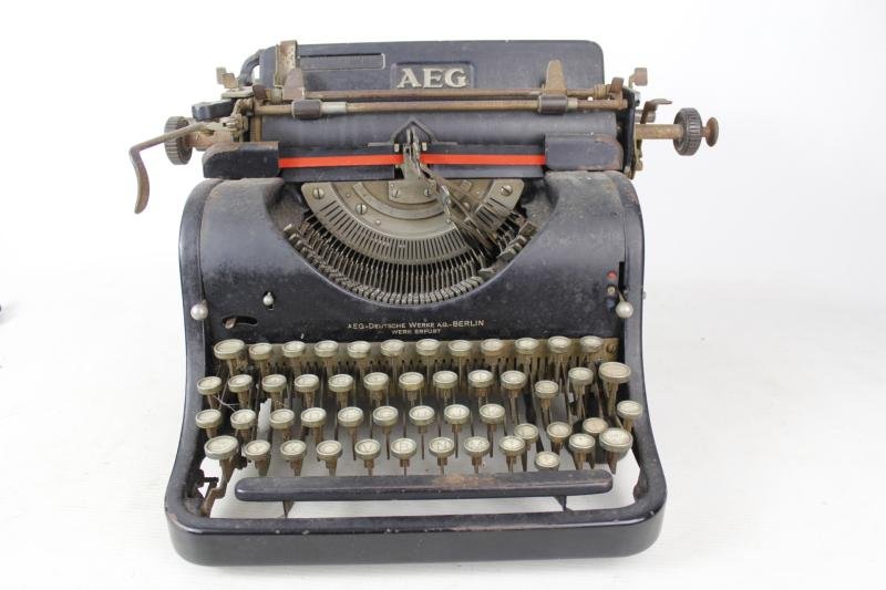 WW2 Period German AEG Typewriter — image 2