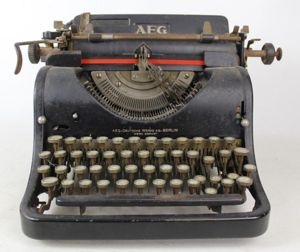 WW2 Period German AEG Typewriter
