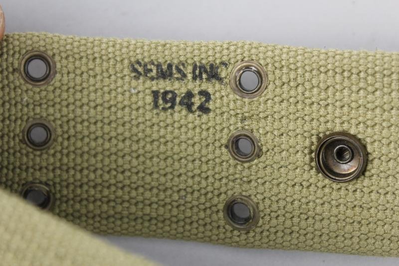 Reproduction WW2 US Tan Pistol Belt 1942 — image 3