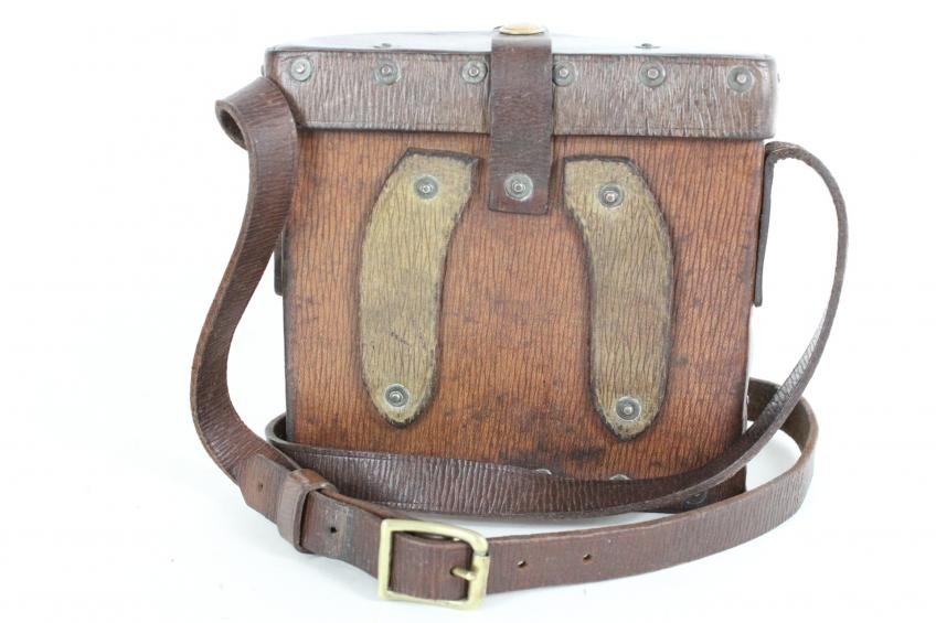 WW2 1939 Pattern Binocular Case , RAF Issue. — image 2