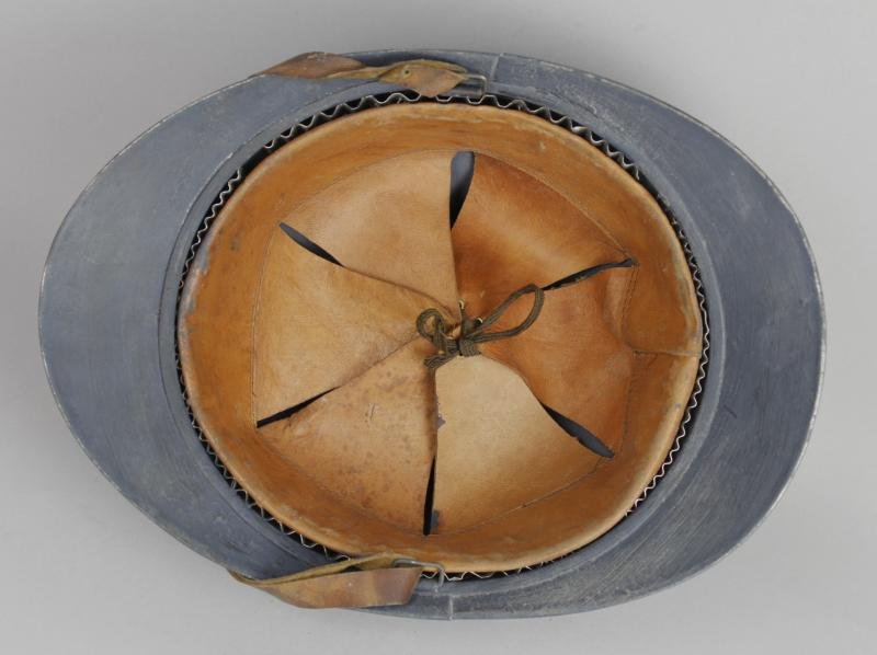 WW1 French M15 Adrian Helmet With Commandant Named Souvenir Plaque — image 9