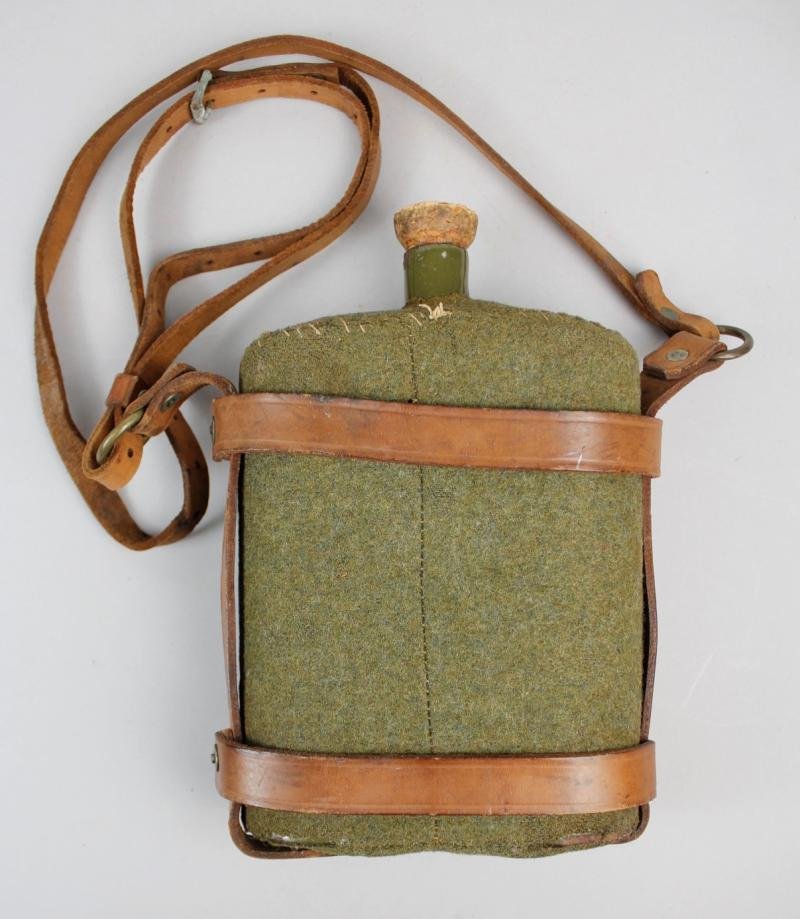 WW2 British Cavalry Waterbottle 1941 — image 2