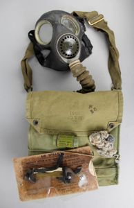 WW2 British Gas Mask & Haversack 1940/41
