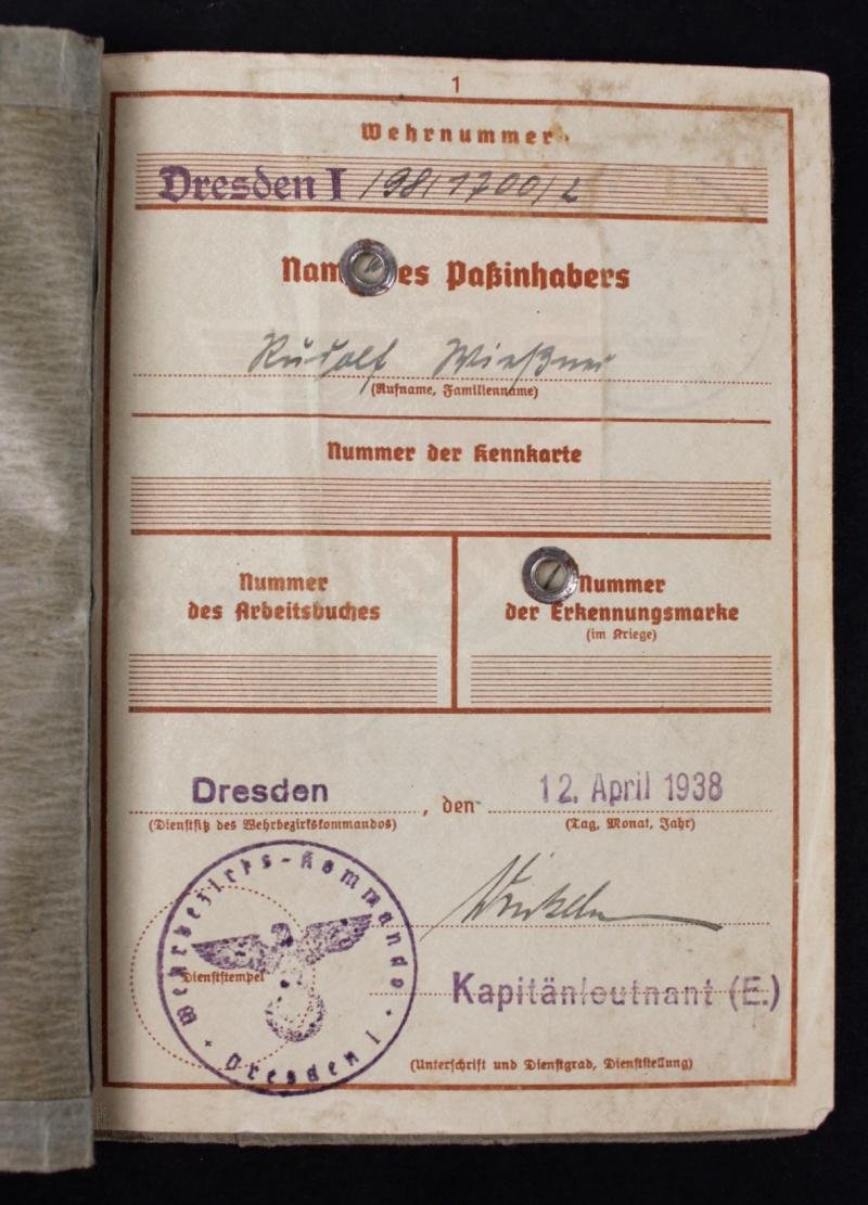 WW2 German Army Wehrpass — image 3