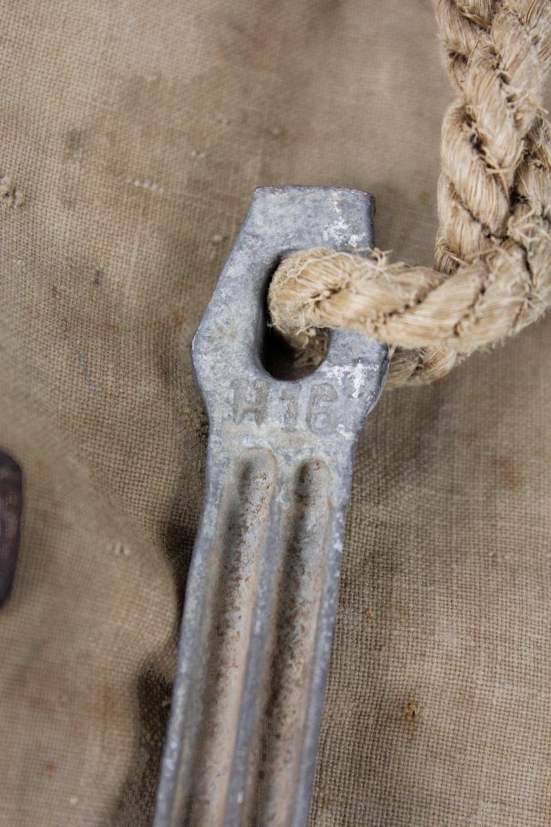 WW1 German Canvas Tent Peg Bag 1915 & 1916 Peg With Rope — image 4