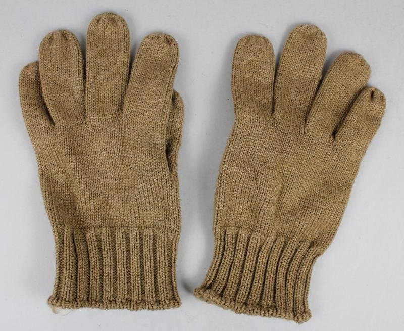 WW2 British Army Woollen Gloves — image 2