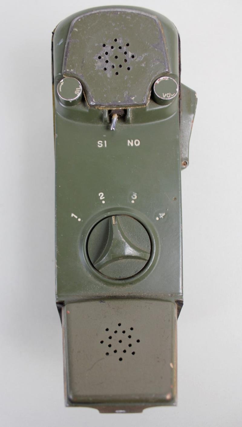 Argentinian Forces PRC 3000 Hand Held Radio — image 6