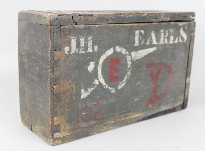 WW1 US Souvenir 26th Div. Artillery Painted Ammunition Box — image 2