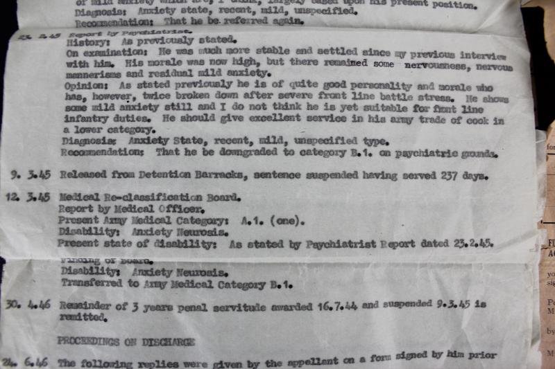 WW2 British D-Day Normandy Hampshire Regiment Bren Gunner Paybook Grouping — image 4