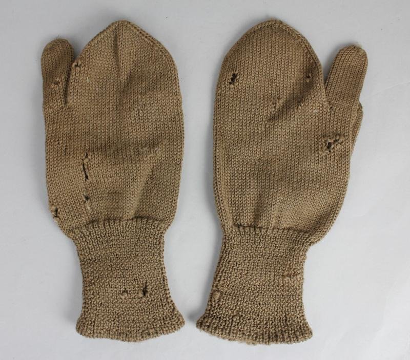 WW2 British Army Mittens — image 2