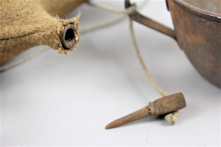 WW1 French Colonial 'Mustard' Waterbottle — image 5