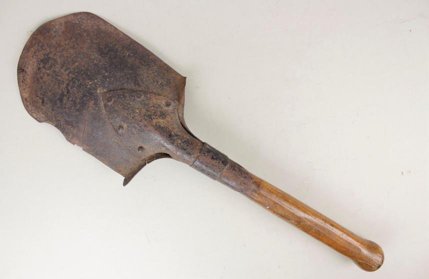 WW1 Austro Hungarian Entrenching Tool With Battle Damage — image 2