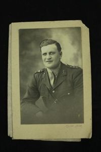 WW2 British Royal Artillery Officer Studio Photograph
