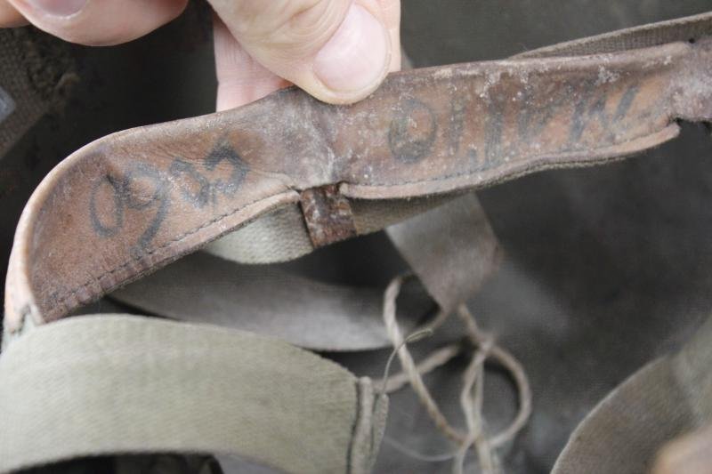 1982 Falklands War Argentinian Camouflage Helmet With Goggles — image 13