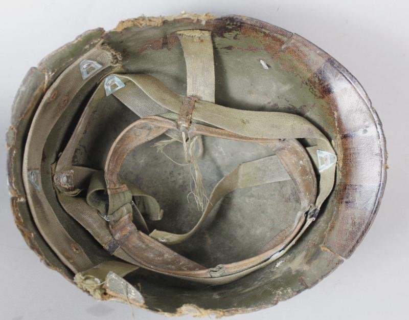 1982 Falklands War Argentinian Camouflage Helmet With Goggles — image 14