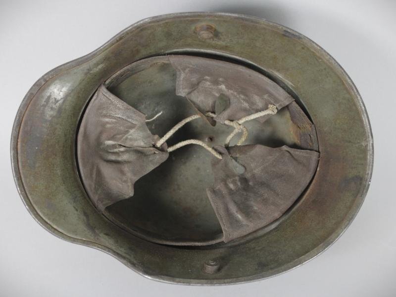 WW1 German M16 Camouflage Helmet — image 19