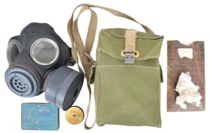 WW2 British Assault Gas Mask 1944