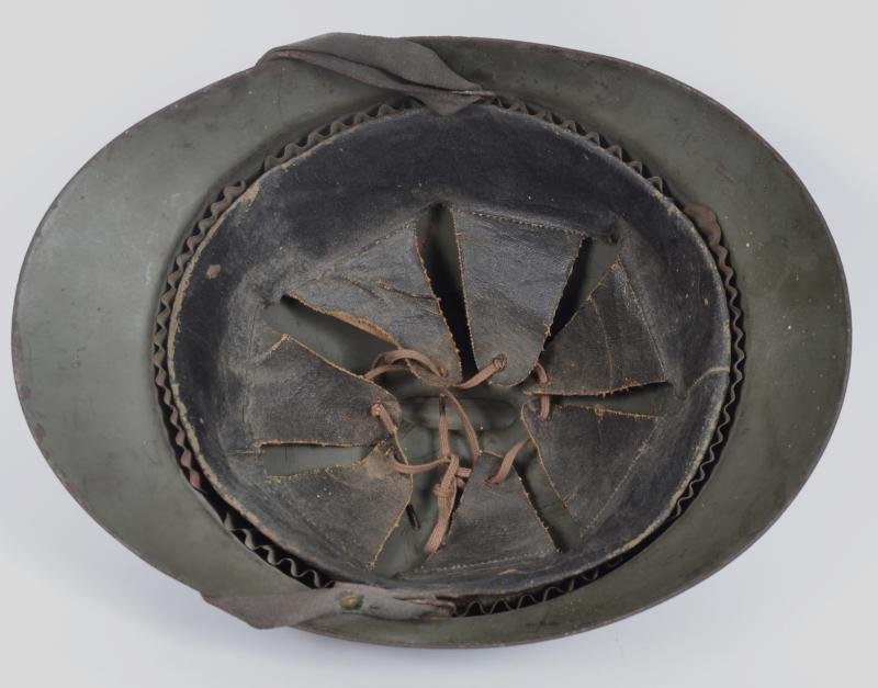 WW1 Italian 'Lippman' 1916 Steel Helmet — image 8