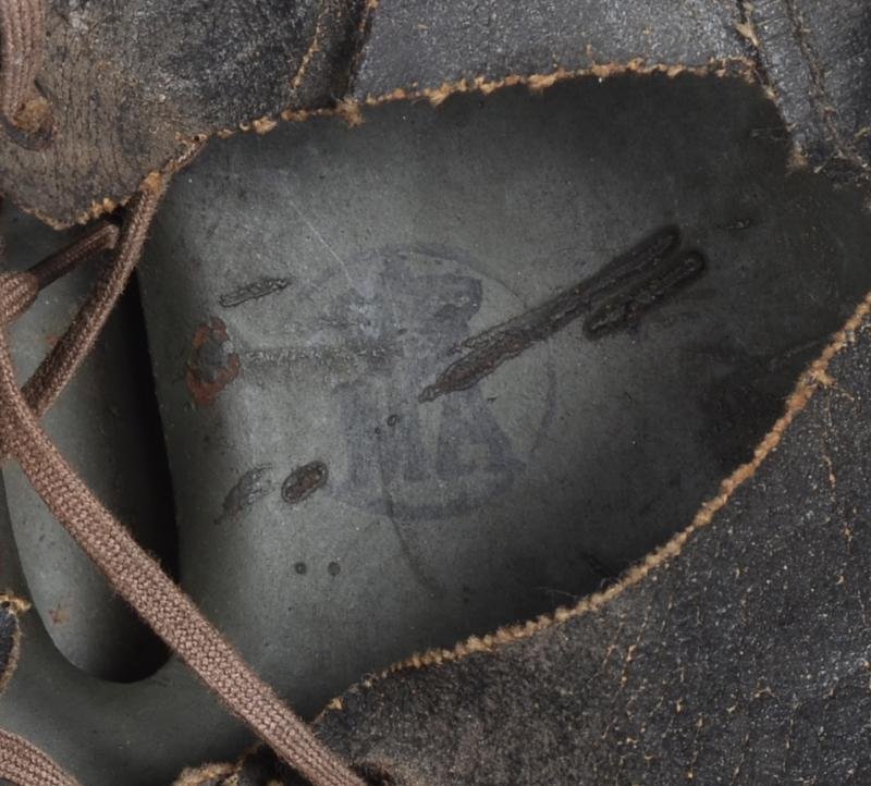 WW1 Italian 'Lippman' 1916 Steel Helmet — image 9
