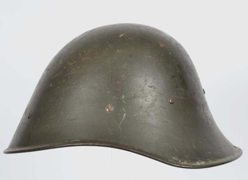 WW2 Romanian M38 helmet — image 4