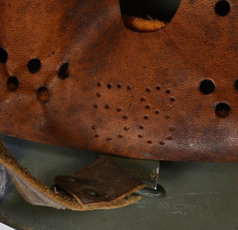 WW2 Italian M33 Helmet — image 10