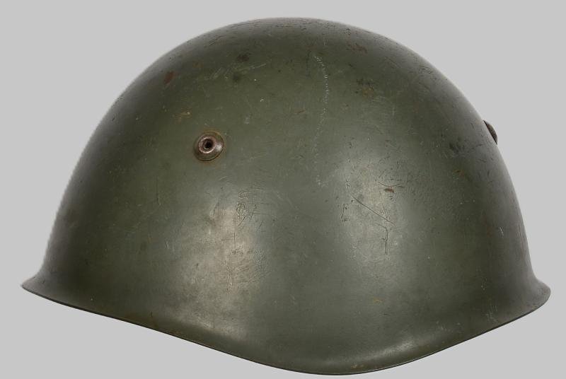 WW2 Italian M33 Helmet — image 4