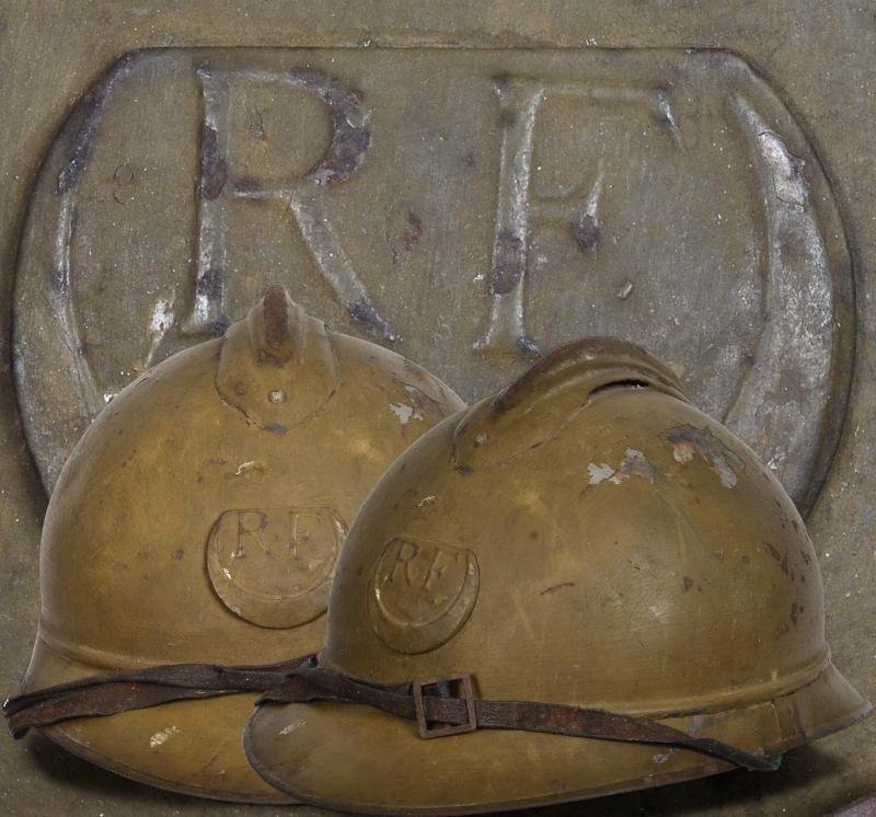 WW1 French M15 Zouve/Armee de Africa M15 Adrian Helmet — image 7