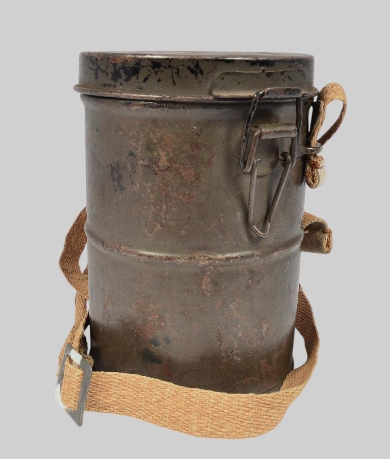 WW1 German Ledermaske / Gas Mask 1918 — image 2