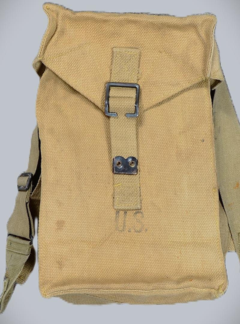 WW2 US 'British Made 1944' GP Bag — image 5