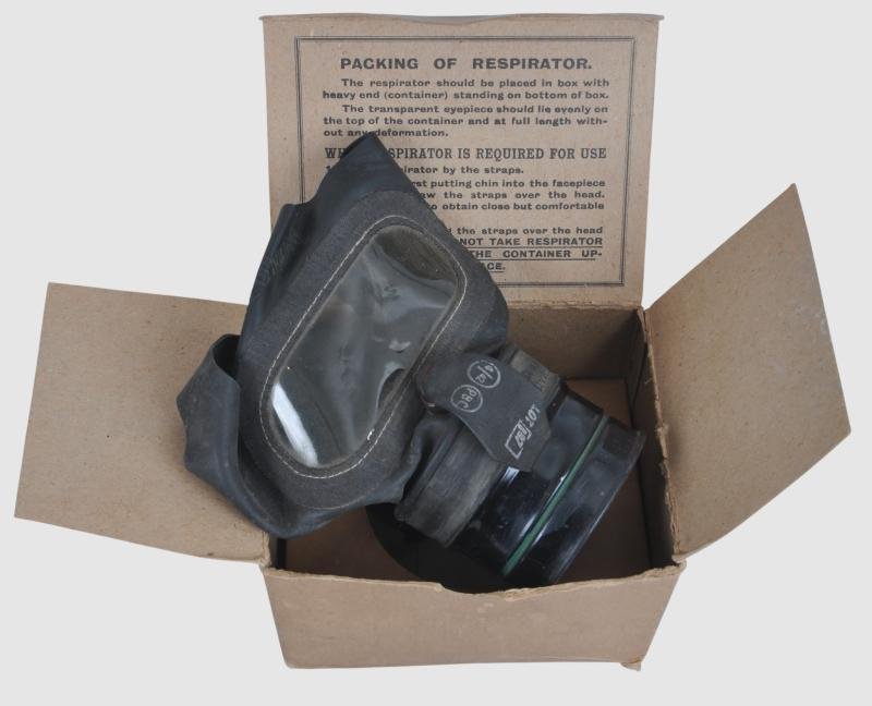 WW2 British Asthma Sufferers Respirator 1942 — image 2