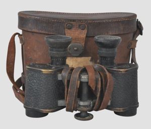 WW1 German Army Binoculars & Case