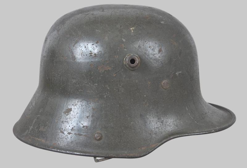 WW1 German M16 Steel Helmet — image 4