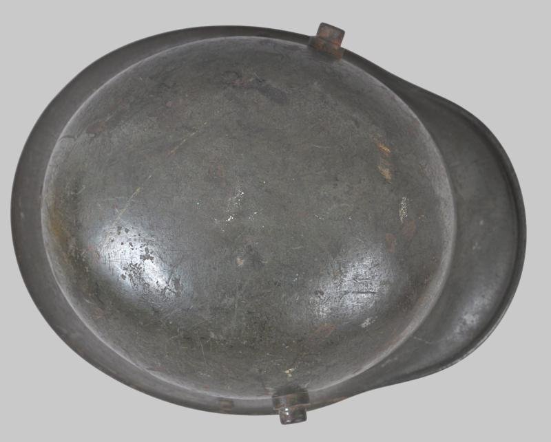 WW1 German M16 Steel Helmet — image 5