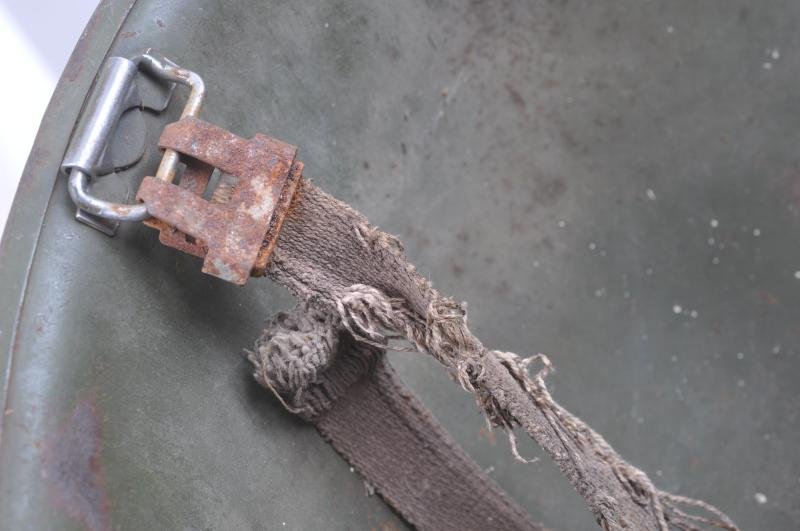 Falklands War 1982 Argentinian Battle Damaged Helmet Shell — image 10