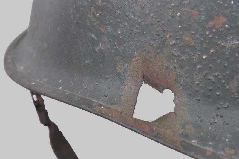 Falklands War 1982 Argentinian Battle Damaged Helmet Shell — image 6