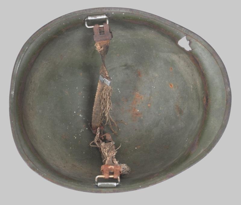 Falklands War 1982 Argentinian Battle Damaged Helmet Shell — image 8