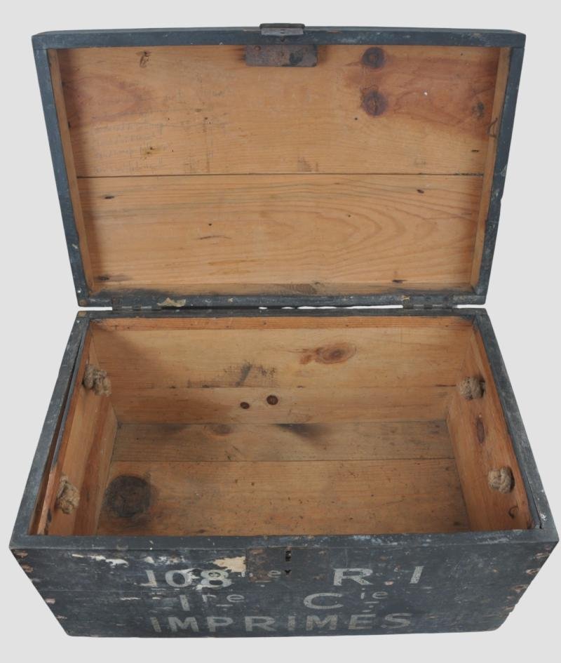 WW1 French 108th Infantry Regiment Officers Kepi & FootLocker — image 9