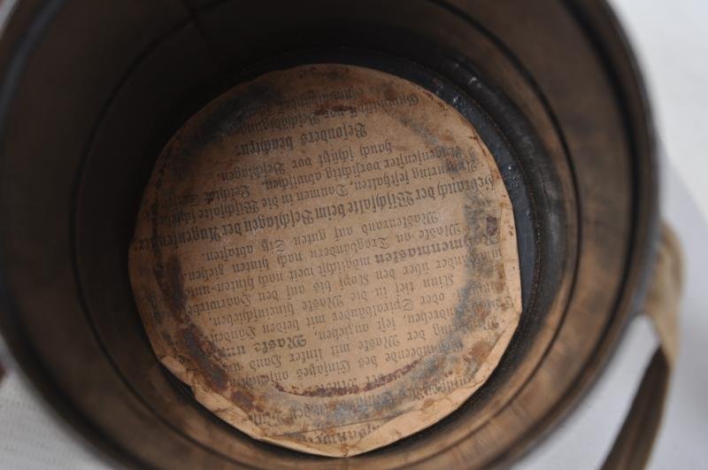 WW1 German Gummi Mask & Canister with Original Carrying & Short Strap 1916 — image 8