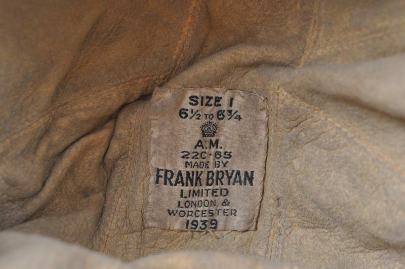 WW2 British 1939 Dated B Type Flying Helmet - Wearer KIA 26th March 1942 Holland — image 11