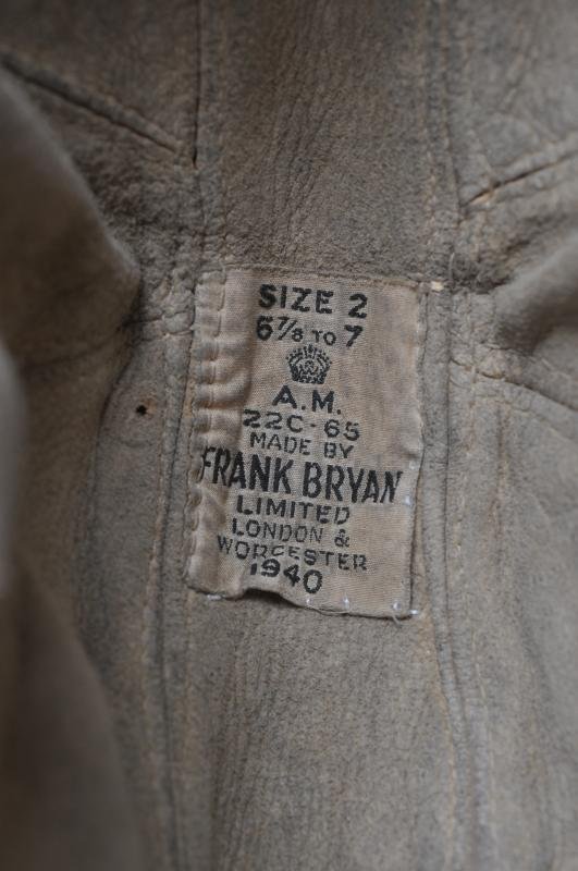 WW2 British RAF B Type Flying Helmet 1940 - With Cheek Protectors & Rubber Earcups — image 6