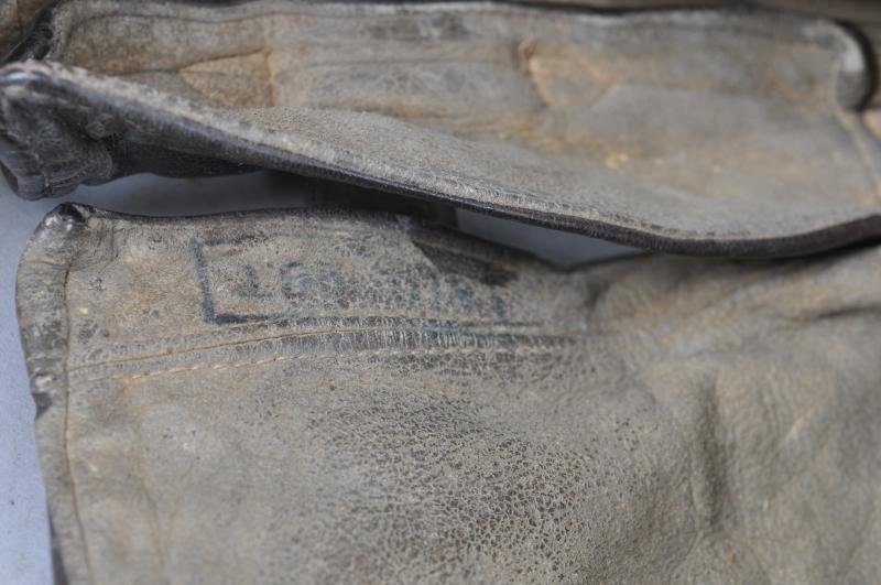 WW2 British RAF B Type Flying Helmet 1940 - With Cheek Protectors & Rubber Earcups — image 9