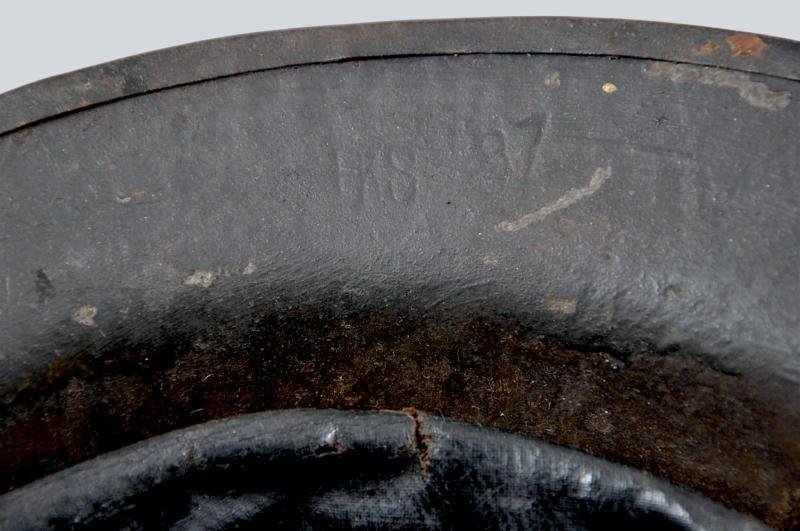 WW1 British Brodie Helmet ( Early Issue ) — image 8