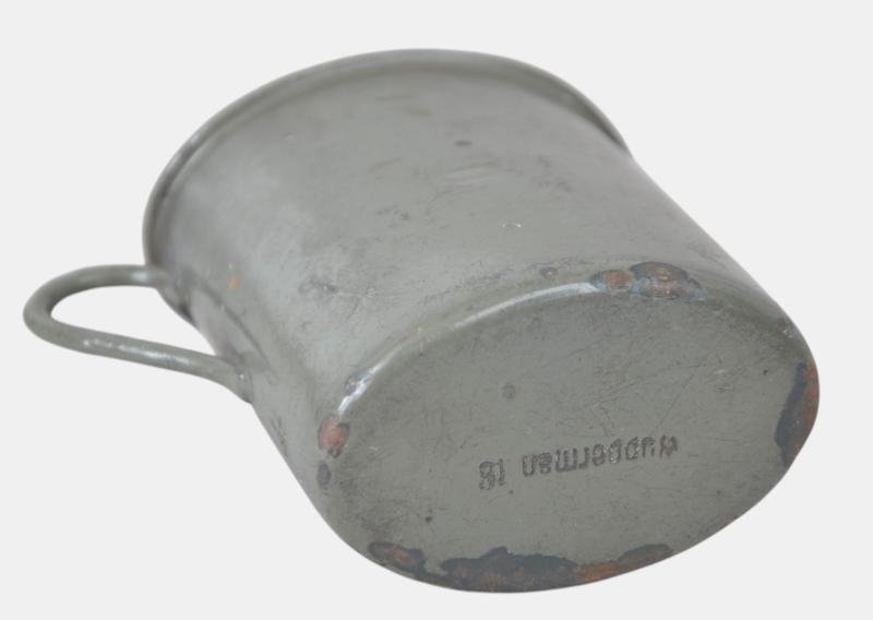 WW1 German Green Enamel Drinking Cup 1918 — image 3