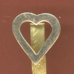 5th King's African Rifles Arabic cap badge numeral