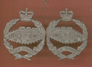 Royal Tank Regiment EIIR Officer's OSD collar badges