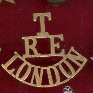 WW1 T / RE / LONDON shoulder title