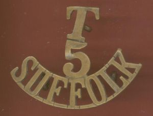 T / 5 / SUFFOLK WW1 shoulder title