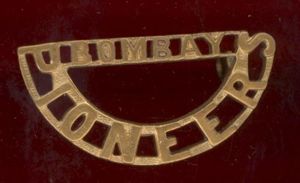 Indian Army; BOMBAY / PIONEERS Officer's shoulder title